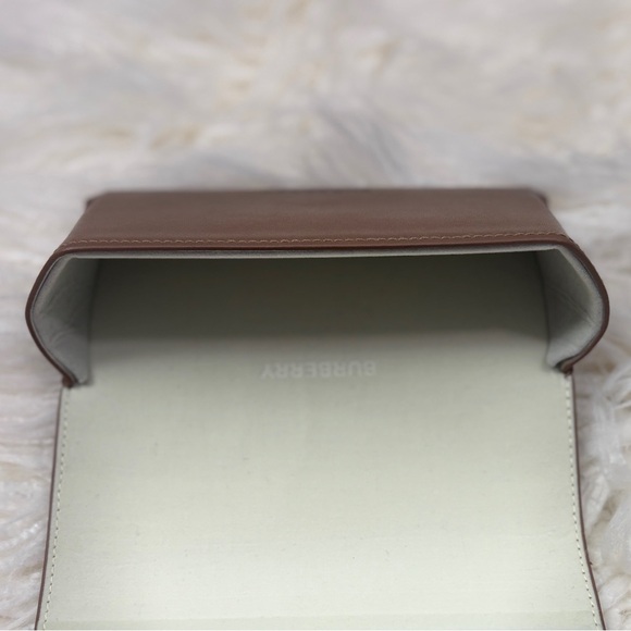 Authentic Burberry Sunglasses Case Holder Tan Leather (item #N07) - Picture 7 of 8